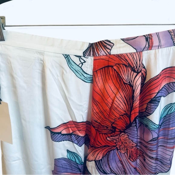 Milk & Honey Printed Pant Set Size Large White Red Halter Top Wide Leg Pants NEW - Picture 12 of 15